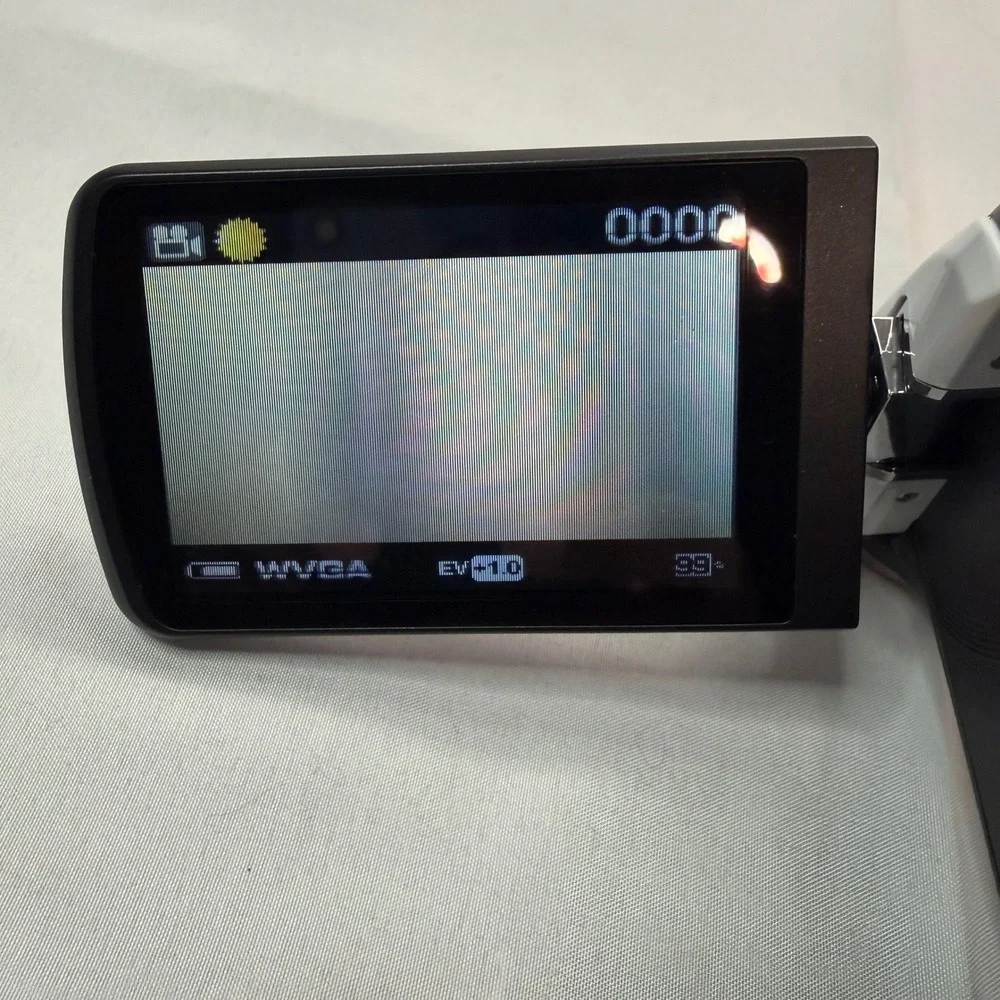 DXG DXG-5D7V 3D Pocket Camcorder 5MP CMOS with Pouch